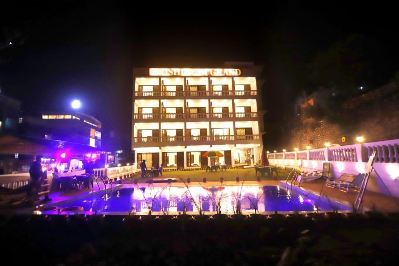 Rishikesh Grand Hotell Eksteriør bilde